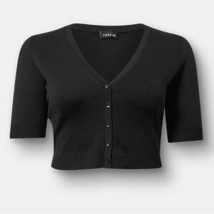 NWOT Torrid Button Front Shrug